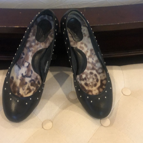 Born Black Studded Women's Flats - Picture 3 of 7